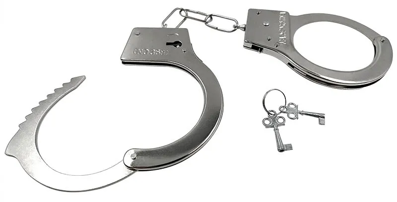 Kovová policejní pouta