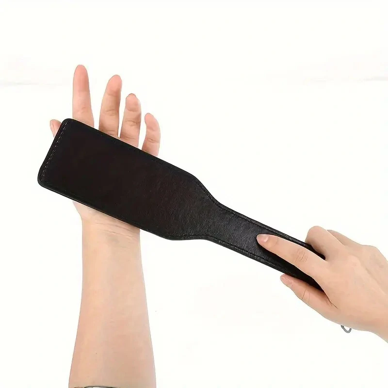 Erotická kožená plácačka Spanking Whip