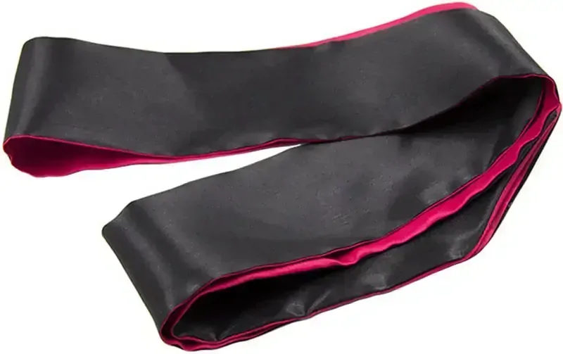 Saténový šátek na oči