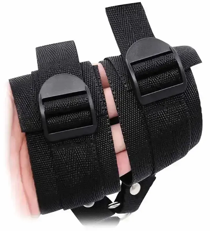 Pouta na ruce s obojkem