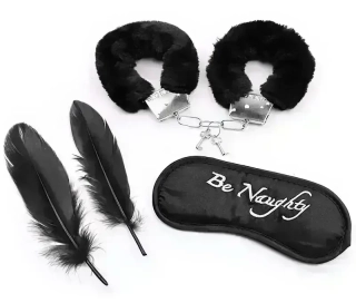 Výhodná BDSM sada - pouta, maska a peříčka